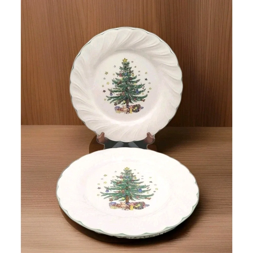 Nikko Happy Holidays Christmas Swirl Dinner Plates 10.75